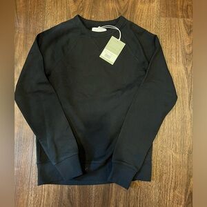 NWT. Black sweatshirt